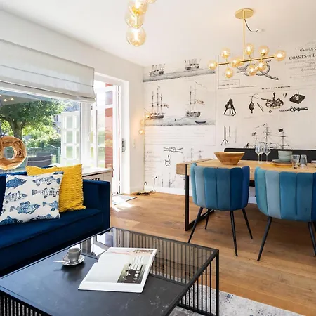 Holiday home Bootshaus Wenningstedt-Braderup